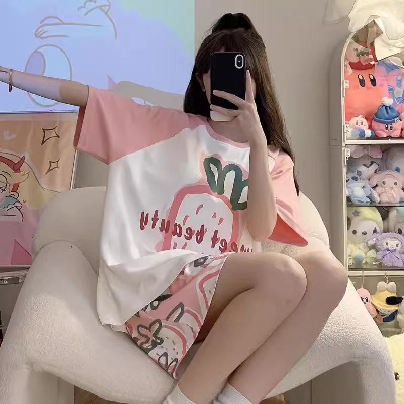 Pijama de mujer de verano de manga corta pantalones cortos delgados en 2025 nuevo conjunto de ropa de casa de dibujos animados de verano para mujeres se puede usar fuera