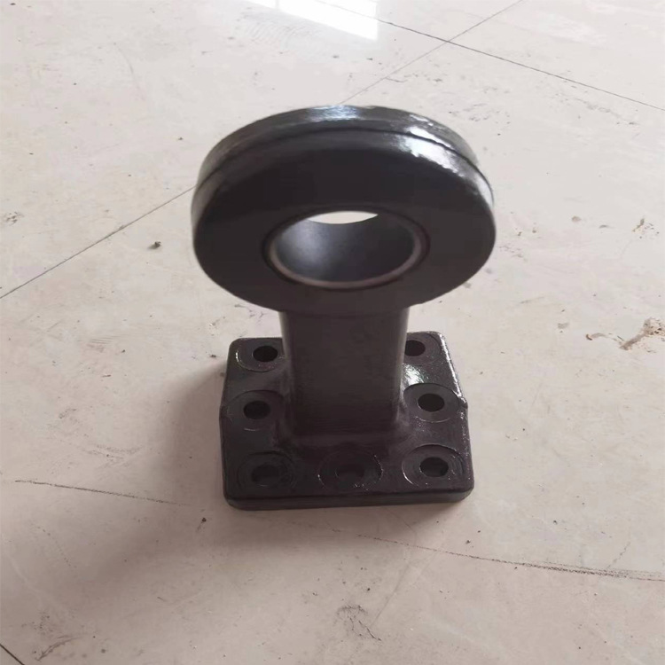 挂车牵引器生产厂家    内孔径5.0公分圆钢锻打牵引环   大量销售