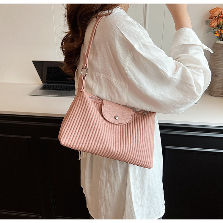 Niche design pleated striped 2024 new women's versatile and simple single shoulder pillow crossbody armpit bag_voghion.com
