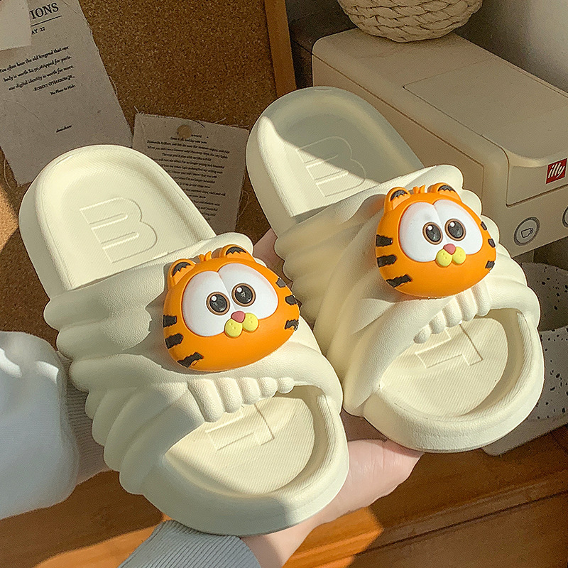 Cartoon Cute Summer New Style Indoor Slippers for Outdoor Wear, Non-Slip and Non-Smell Eva Slippers That Feel Like Stepping on Shit