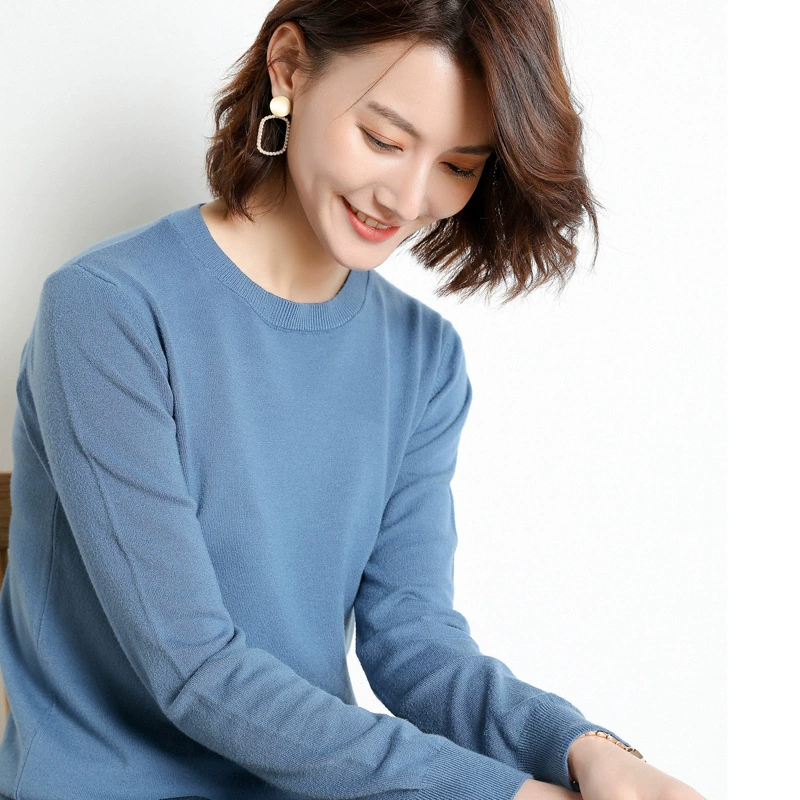 Оптовая продажа: Новинка осени 2025 – Тонкий прямой свитер с круглым вырезом для женщин от производителя (вязаный трикотаж)