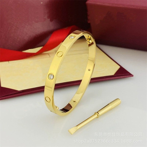 Golden 4 diamonds