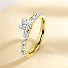 跨境新款钛钢镶锆戒指订婚戒精致简约百搭不锈钢手饰厂家现货批发