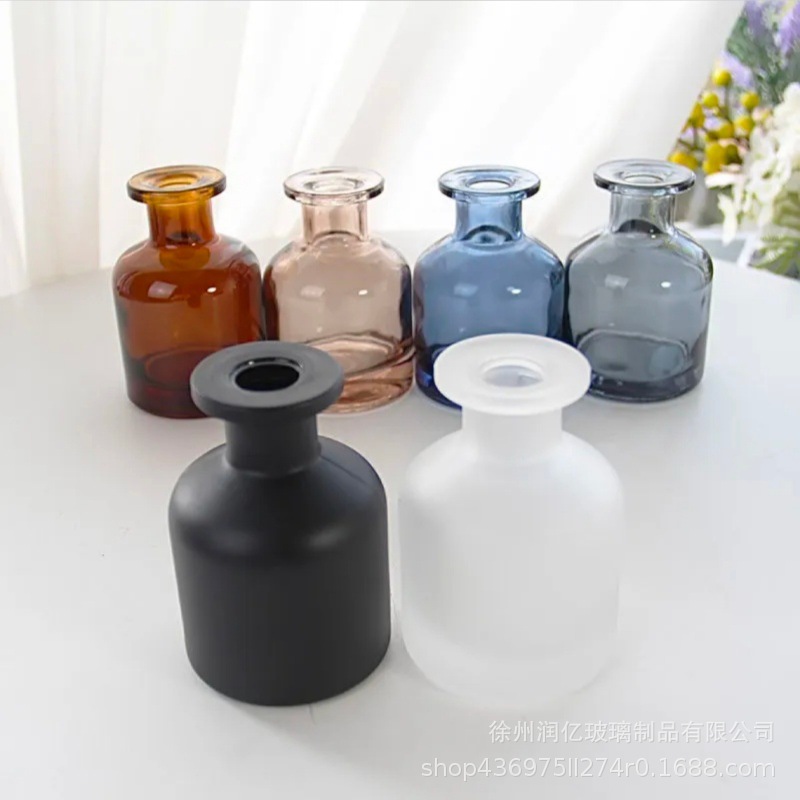 In-Stock Flameless Aromatherapy Empty Bottle 100ml Large Belly Bottle Transparent Glass Fragrance Essential Oil Bottle High-End Car Decoration