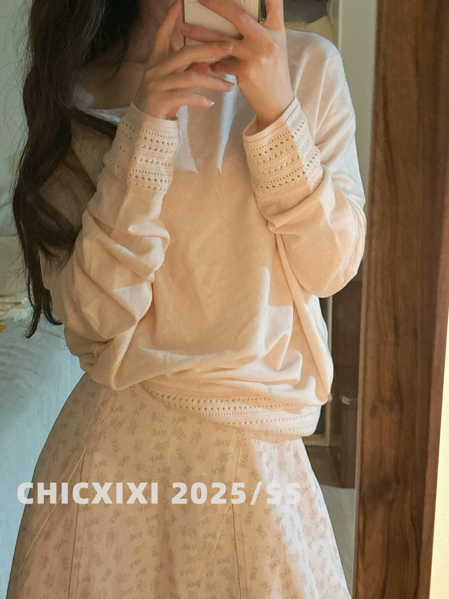 CHICXIXI 25SS "Курлящий ушастый кролик" розовый одноплечий свитер для ранней осени, мягкий и белый топ