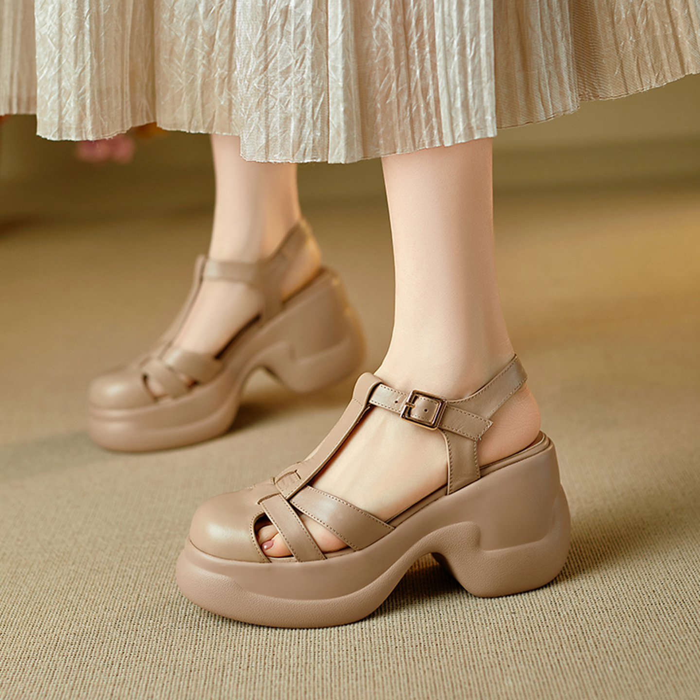 Sandal nữ quai chữ T đế xốp dày phong cách La Mã — đen