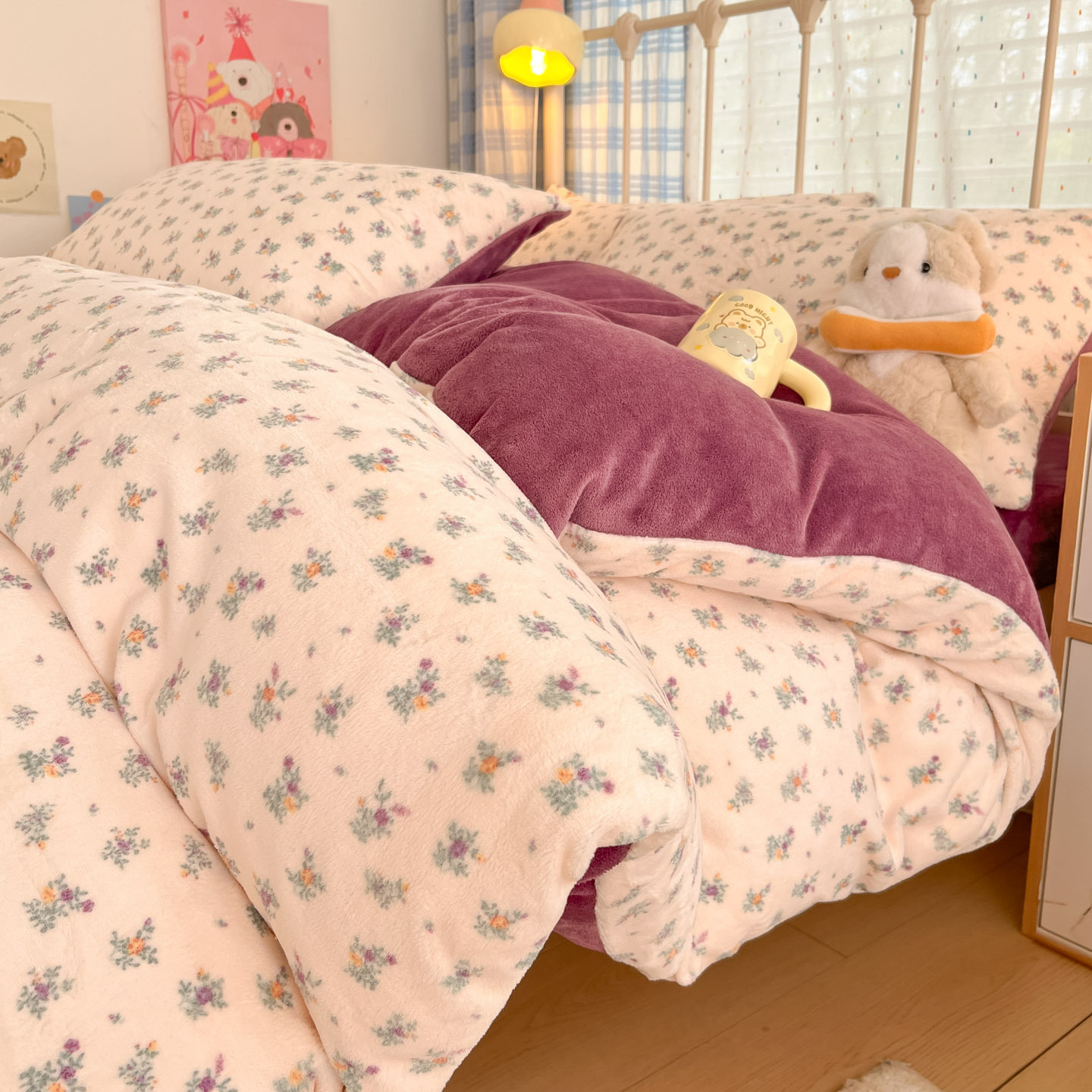 Añadir una pequeña cama de lana de leche fresca de cuatro piezas de lana de coral de brida de invierno para aumentar la sopa de cama cálida cubierta de cama
