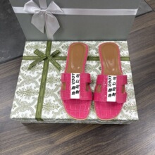 ��ЬŮ�⴩2025���¿�ins�����ļ�����Ьɳ��ƽ��һ���Ͽ��⴩