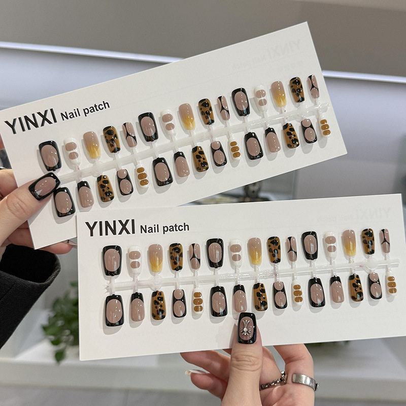 预制法式豹纹琥珀精品穿戴甲2025年秋冬新款Y2K哥特辣妹中方甲贴|undefined