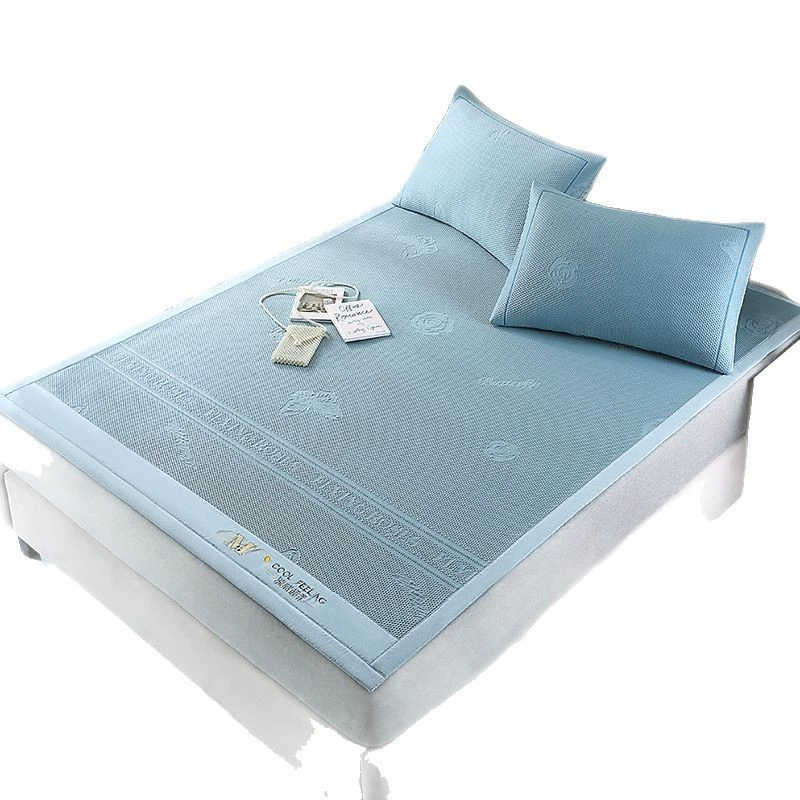 Summer popular silk mat ice bean mat three-piece set jacquard small ice bear series cold bean machine washable soft mat