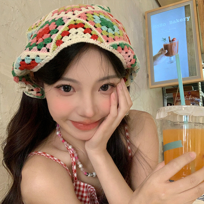 La atmósfera de la playa de flores triangulares de punto turbante de mujer estilo retró pastoral francés correa de pelo para tomar fotos