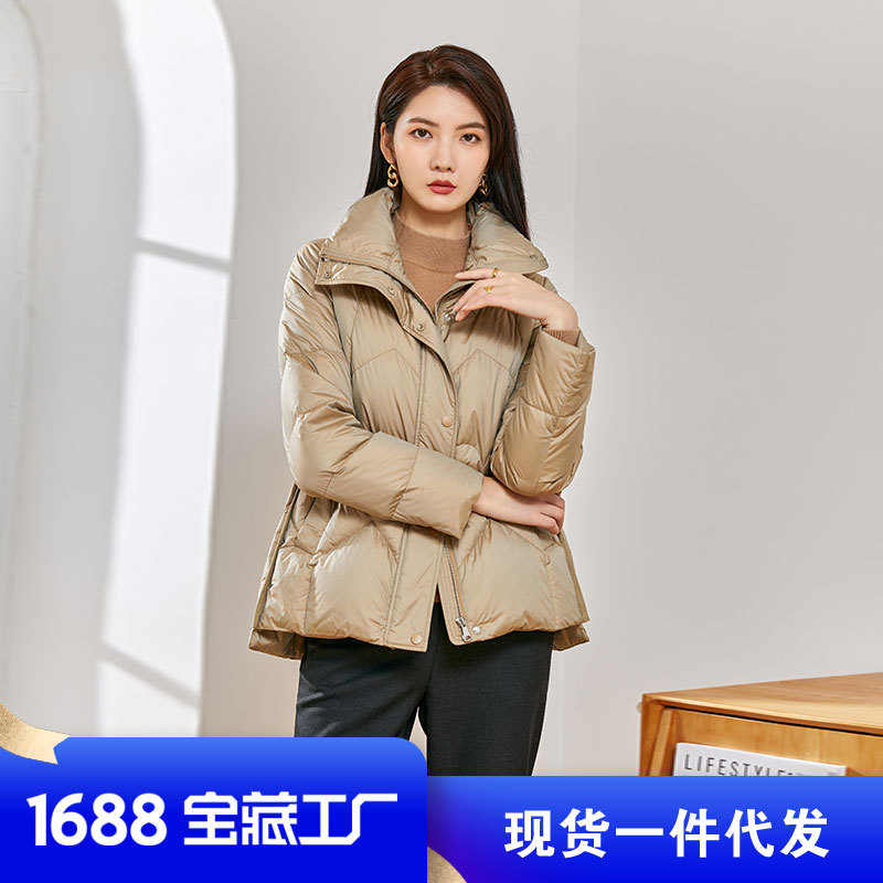 【大码福利】冬季短款鹅绒服通勤外套翻领宽松版休闲纯色羽绒服女
