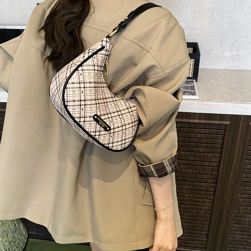 南风格子夏日外出巴黎腋下包包女2025新款复古格纹通勤单肩斜挎包|undefined