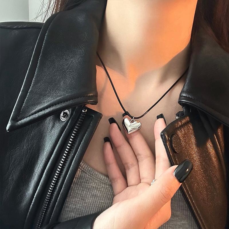 Modern Style Starfish Conch Heart Shape Alloy Leather Rope Lobster Trigger Clasp Closure Pendant Necklaces Wholesale display picture 5