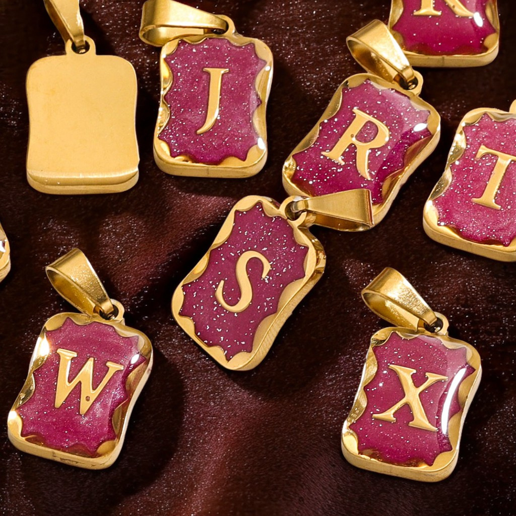 Acero inoxidable no decolor púrpura pequeño colgante collar damas de nicho universal diseño DIY accesorios de joyería colgar