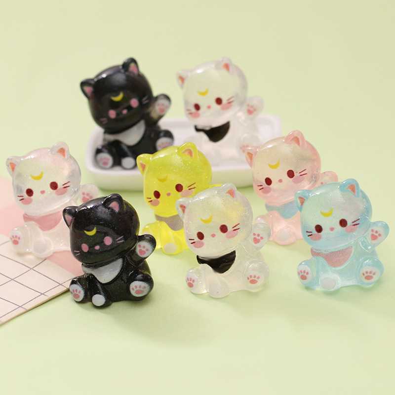 Cartoon Ice Flash Powder Moon Kitten Moe Diy Resin Accessories Car Desktop Small Ornaments Keychain Pendant Cartoon Ice Flash Powder Moon Kitten Moe Diy Resin Accessories Car Desktop Small Ornaments Keychain Pendant