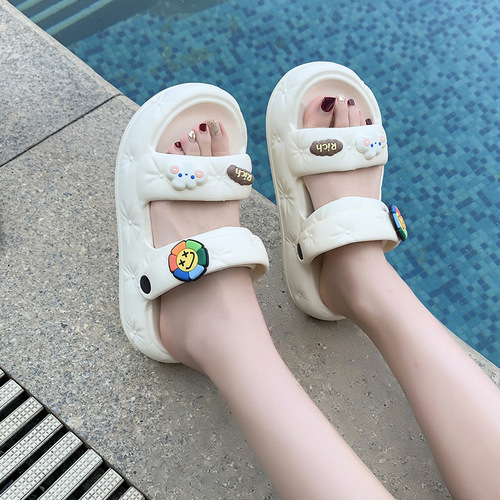 Summer sandals that feel like stepping on shit, women's outer wear two-pair breathable slippers for men and women, thick-soled Internet celebrities, middle-aged children's EVA sandals wholesale