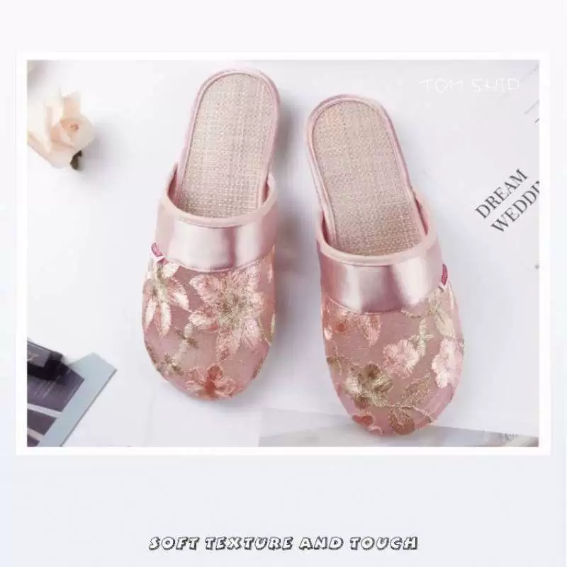 Summer mesh non-slip slippers for students