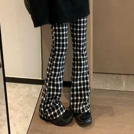 韩系潮流简约加绒加厚修身显瘦女裤冬季新款经典黑白格子喇叭裤