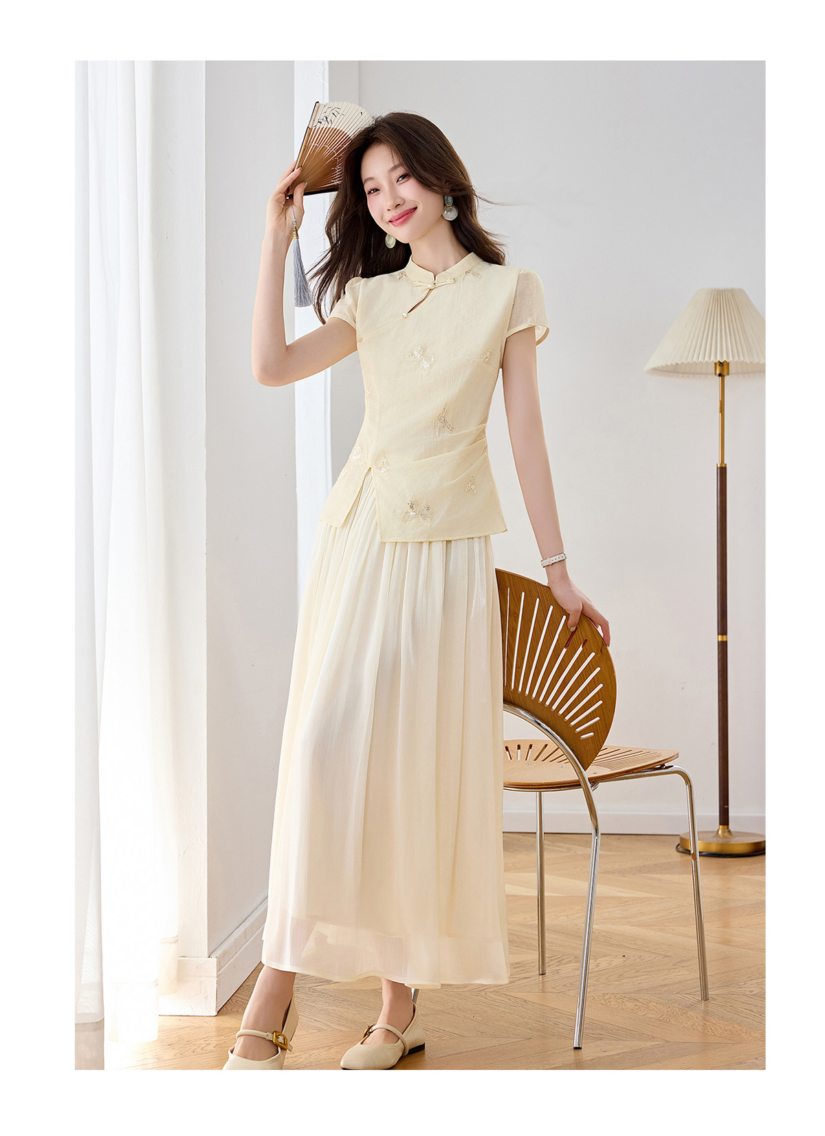 Set áo sơ mi thêu hoa kết hợp chân váy midi phong cách tân cổ điển — Màu hồng, màu trắng ngà chi tiết 22