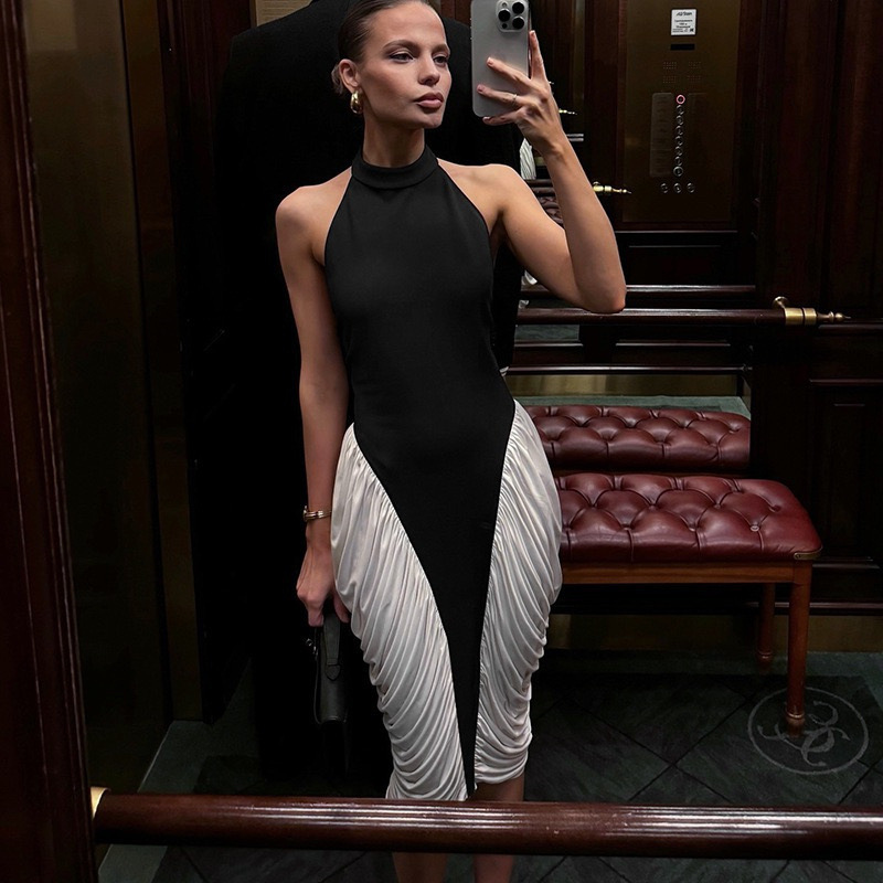 2025 European and American Fashion Niche New Round Neck Sleeveless Black and White Contrasting Color Slim Fit Pleated Backless Mid-Length Dress