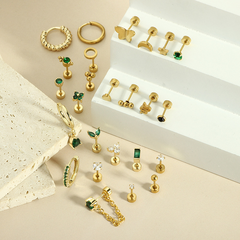 Pointed titanium steel lip stud product view