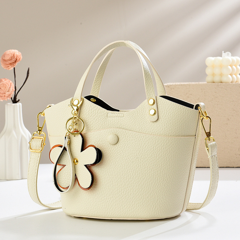 Exquisite Bucket Bag 2025 Summer New Versatile Shoulder Bag Texture Crossbody Bag Casual Handbag Cross-Border Bags Exquisite Bucket Bag 2025 Summer New Versatile Shoulder Bag Texture Crossbody Bag Casual Handbag Cross-Border Bags