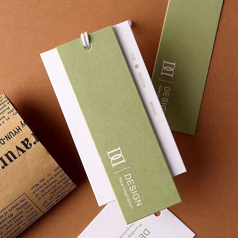 服装店吊牌定 制女装吊牌定 做logo挂牌衣服标签制作婚纱吊牌现货