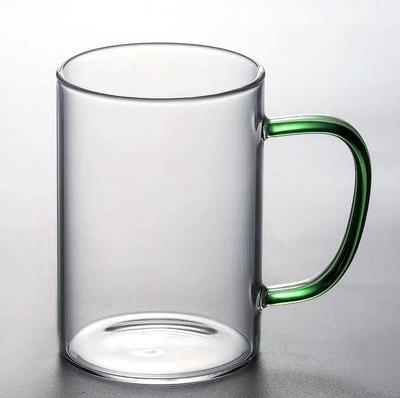 En stock taza de jugo para el hogar taza de leche de oficina taza de desayuno mango de color vidrio transparente taza de vidrio de una sola capa