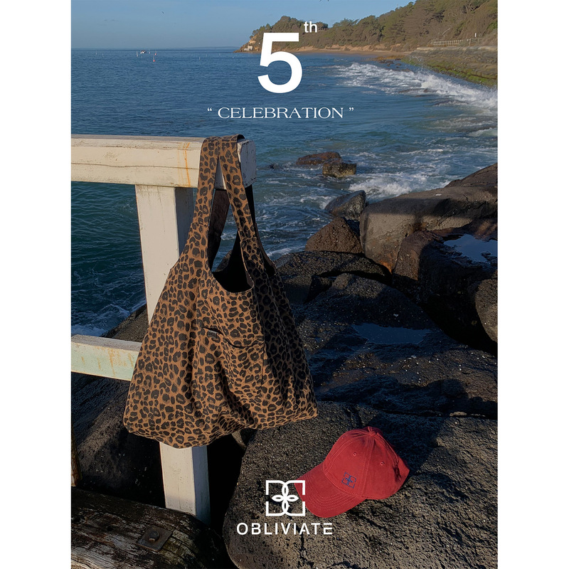 Obliviate Forget Everything Store Celebration Limited-Edition Leopard Print Double-Sided Extra-Large Capacity Canvas Bag Women's Handbag