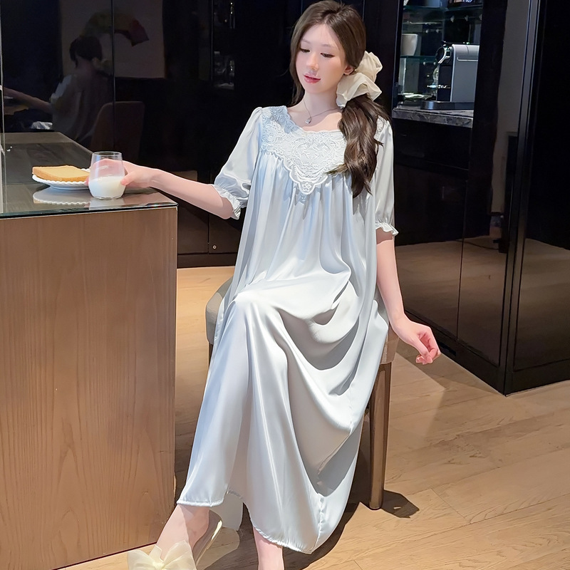 In-Stock Trendy Summer Dress with Chest Pads, Light Luxury French Retro Style, Backless, Plus-Size, Extended Length, Over-The-Knee, Free Shipping In-Stock Trendy Summer Dress with Chest Pads, Light Luxury French Retro Style, Backless, Plus-Size, Extended Length, Over-The-Knee, Free Shipping