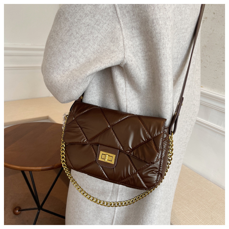 One-shoulder Bag 2021 New Bag Rhombus Chain Small Square Bag display picture 4