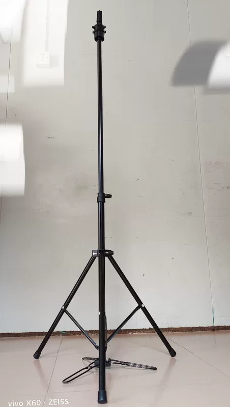 Tubing, mannequin head, tripod