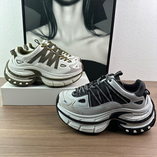 �Cе�L��וr�����e�L�ٴ�ƴɫ�ϵ�Ь2026�����¿����m�����\��Ь