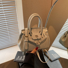 ����Ů2025�¿�С���OӋб�������Ůʿ�|�������K���P���б��