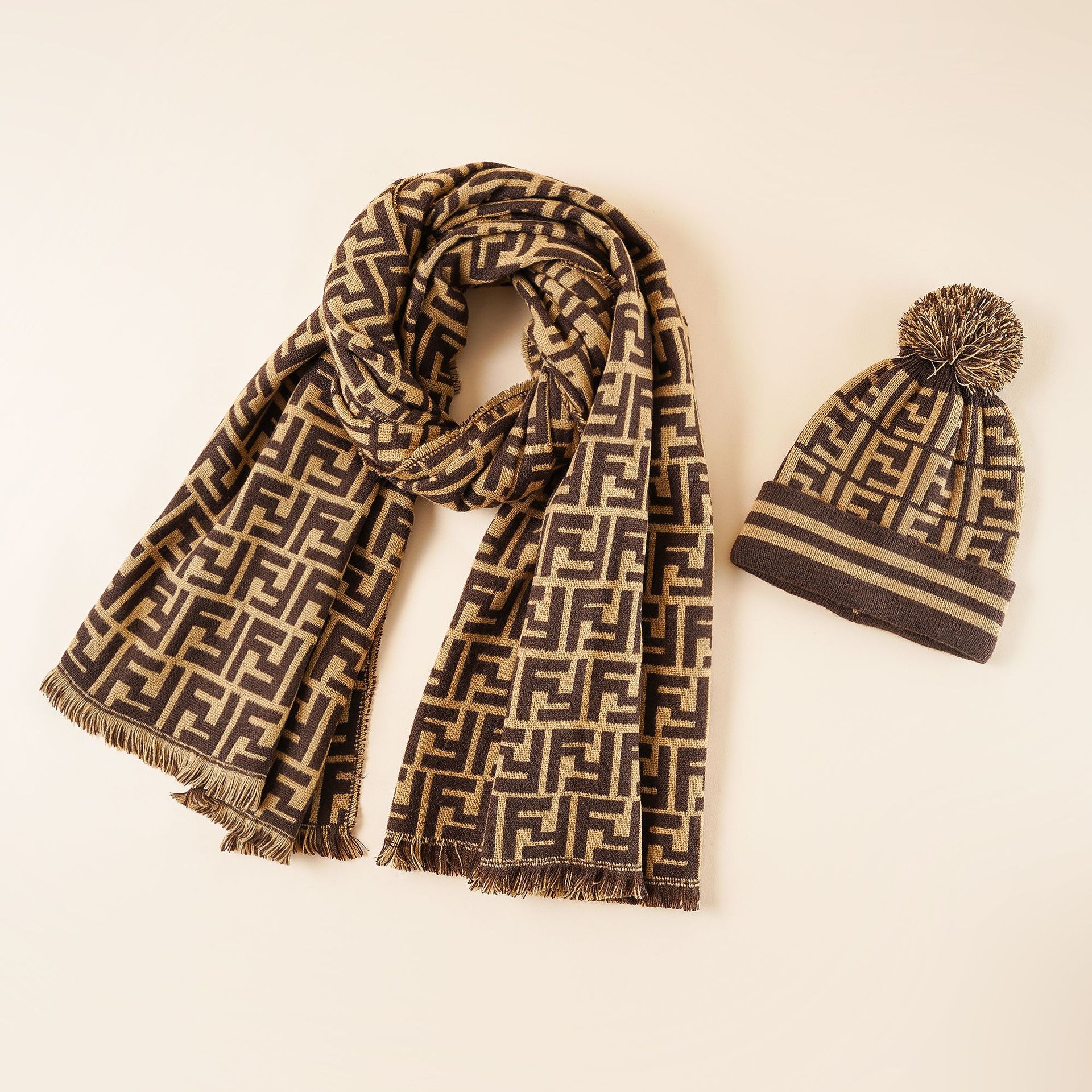 Otoño e invierno sombrero de lana para hombre bufanda traje de dos piezas moda para hombres y mujeres moda engrosada cálida estudiante traje de dos piezas moda