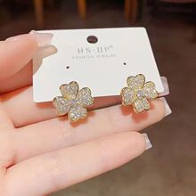 �����OӋ�ж��h�p�ݸ߼��ж���r�аٴ��㙉��ɫ�ʯ��ɏ���h