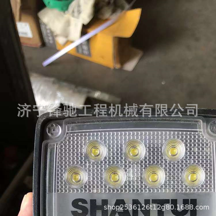 山推推土机大灯 山推推土机配件 SD16 SD22 SD32电器件