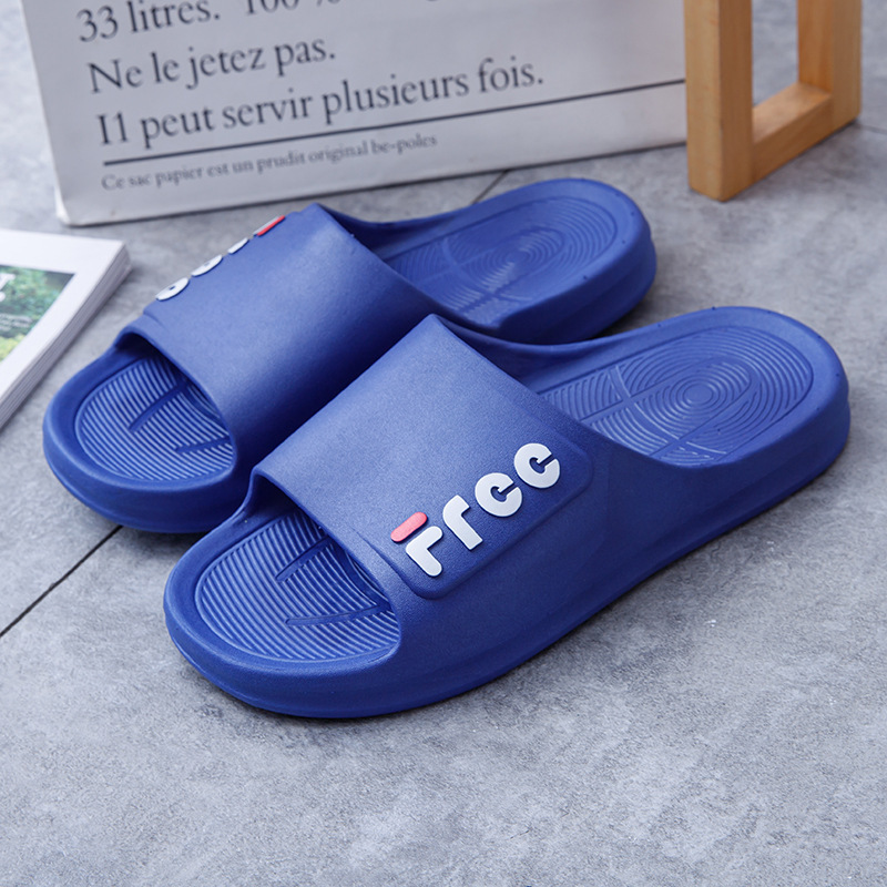 Home Casual, Comfortable and Personalized Men's Plastic Flip-Flops, Universal for All Seasons, Outdoor Flat-Heeled Simple Pvc Sandals