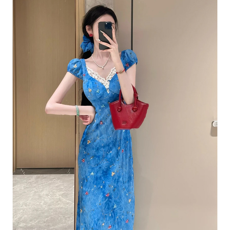 纯欲辣妹设计感V领碎花连衣裙女夏季新款修身显瘦感包臀长裙|undefined