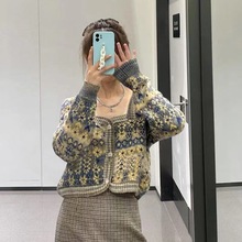毛衣女2022年新款復古溫柔風韓系方領針織開衫短款設計感外套上衣