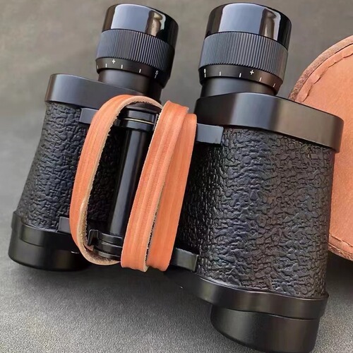 Factory wholesale 62-style HD high-magnification rangefinder binoculars, 8x30, outdoor vacuum-packed with a cowhide box.