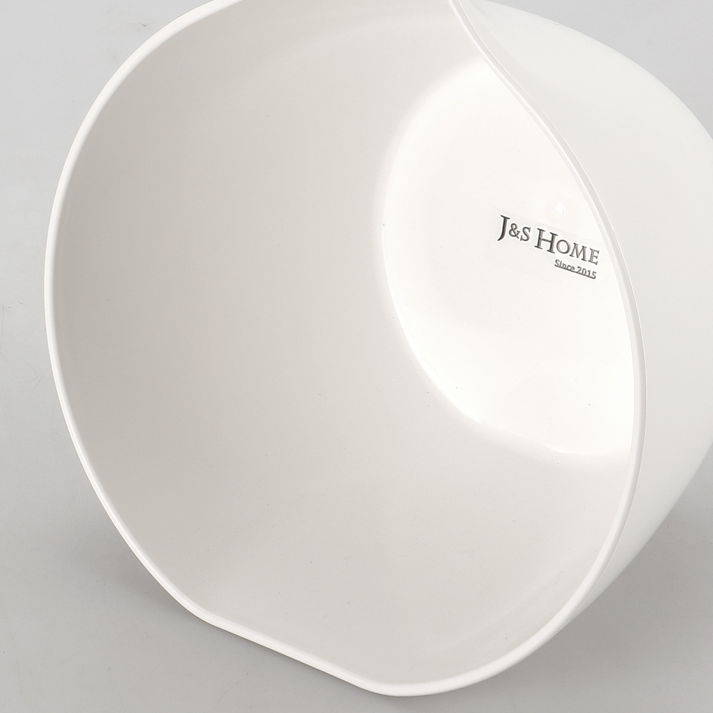 Color sólido hogar cocina agua cucharón espesado plástico mango largo champú creativo baño Agua cuchara plástico PP agua cuchara montado en la pared