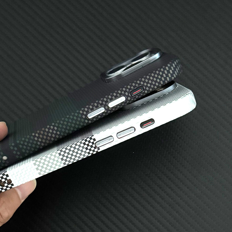 iPhone16promax クリエイティブアニマルケブラー磁気 Apple 15 肌の感触発光 PC 携帯電話ケース 14 に適しています。|undefined