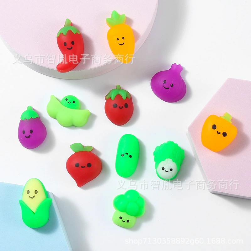 Мини-мягкая игрушка-животное, ассорти залипалки, 5×4.5×1.5 см, 0.015 кг