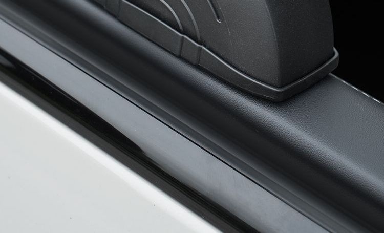 Unique car-mounted metal ashtray, anti-ash flying, 6-in-1 ashtray for car doors and interior, prevents ash from flying around, creative new design