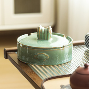 Official hat ashtray creative ceramic suitable for all kinds of scenes with windproof with lid anti-fly ash decorative ashtray