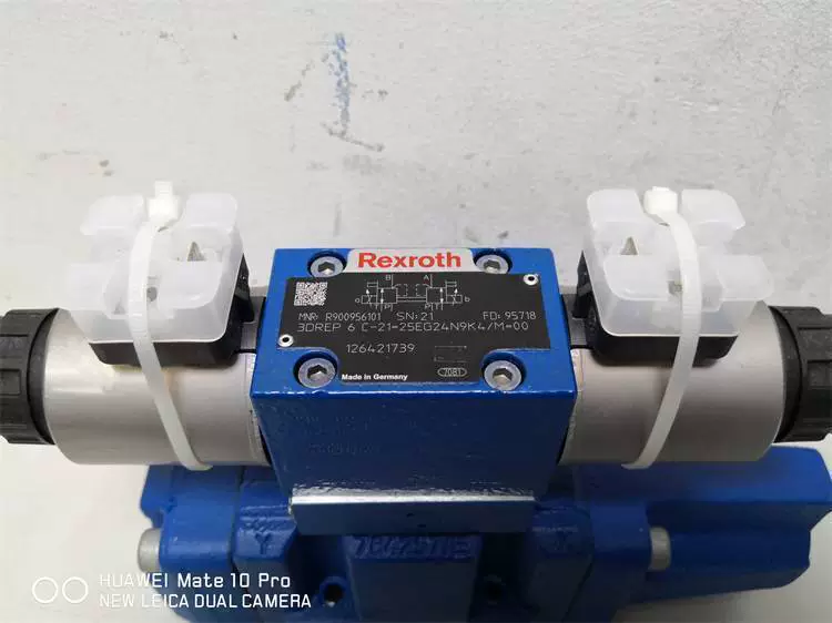 Р900757031 4WRZ10E85-73/ШЭ24Н9ТК4/ДЗМ