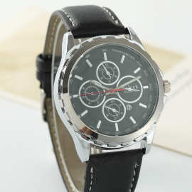 水活防水假四眼腕表日历皮带爆款批发石英表新款商务防水个性手表