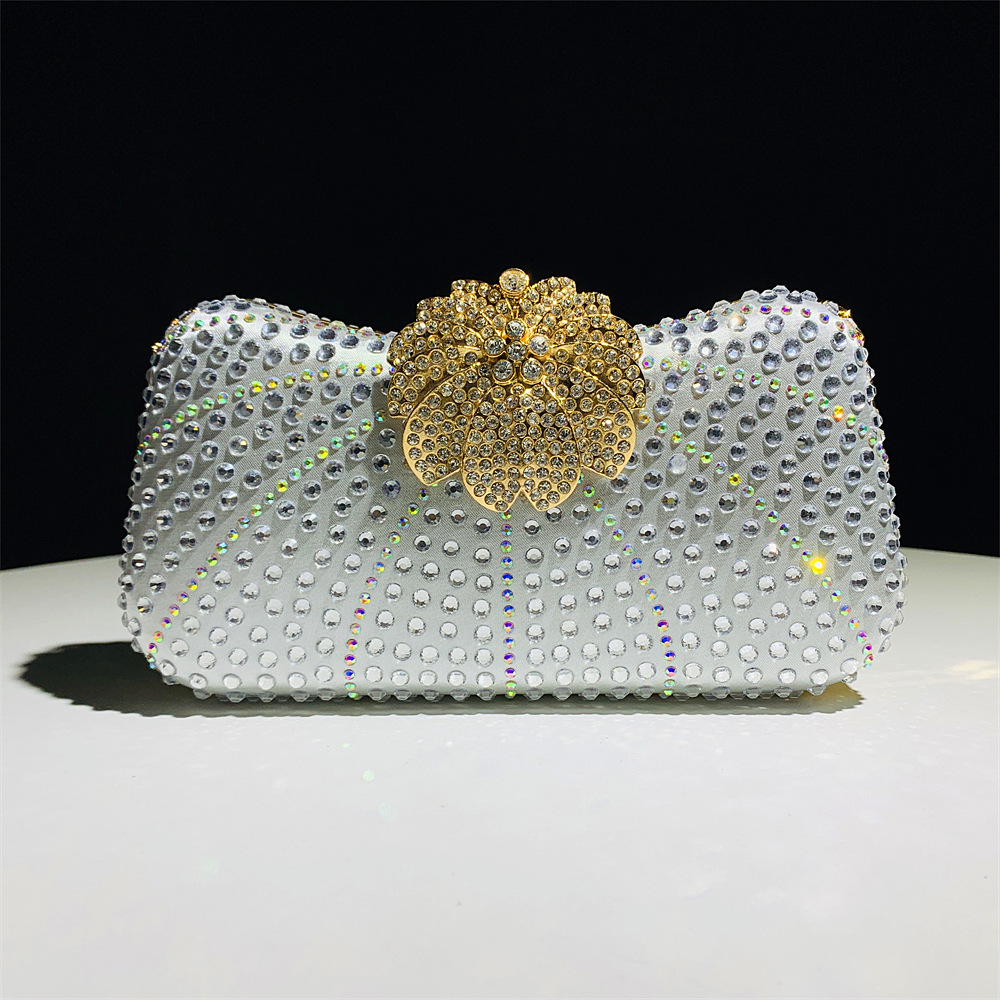420g Weight Polyester Lining Material Lock clasp Closure Type Chain Strap Type Crossbody Bag, Evening Bag Bags Type Party Occasion Polyester Material Flower Pattern All Seasons Season Women's Gender Diamond Design Elegant Style Shell Shape Gold, Silver, Black Color Gold Silver Black Polyester Flower Shell Evening Bags 16